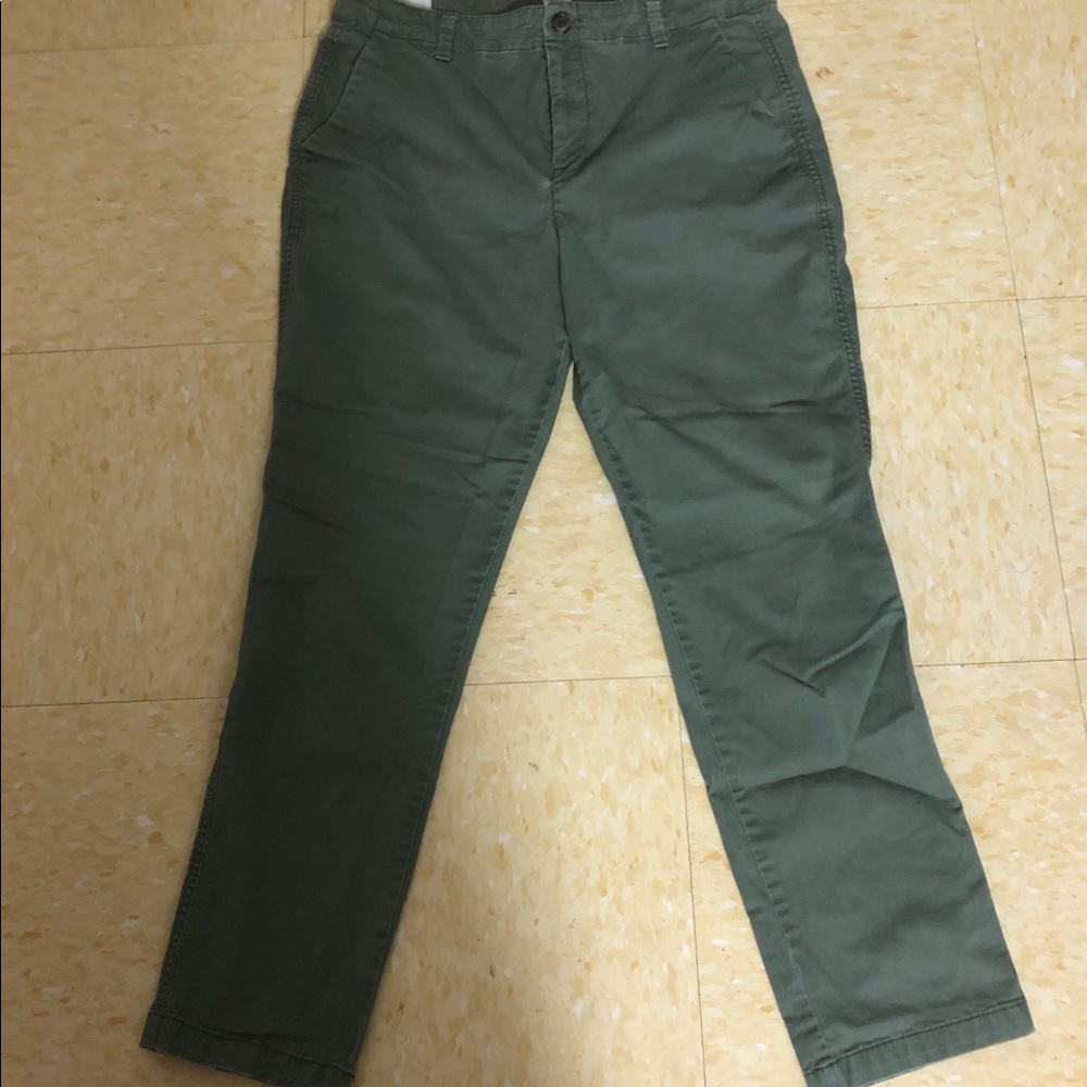 Gap Women’s Chino Pants